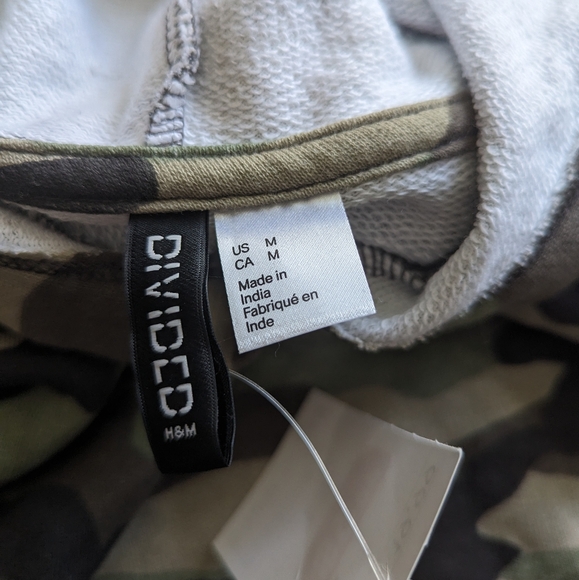 H&M Camouflage Cropped Hoodie (med) - Picture 4 of 5